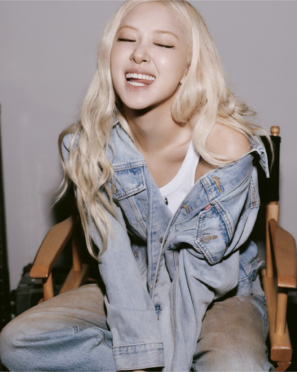 Vogue Thailand (@voguethailand) on Twitter photo 