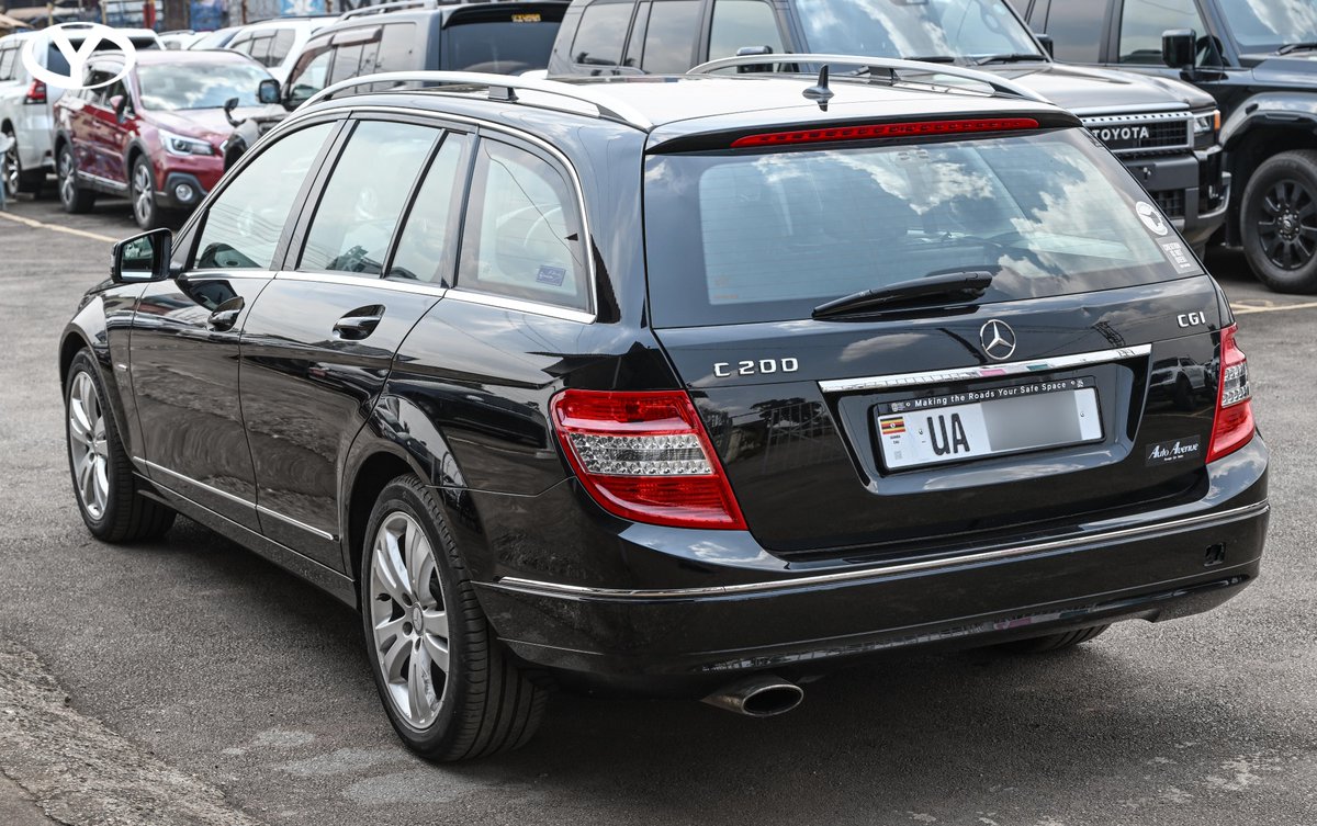 yuasatrading's tweet photo. ✨ Friday Feature
🚙 Mercedes-Benz C200 (2010)
Elegant black exterior, premium interior, 1800cc petrol, automatic.
Smooth German engineering for comfortable Kampala city drives and long trips.

📞 Book your test drive today.
#YuasaLtdUg #MercedesBenz #FridayFeature #UsedCarsUg https://t.co/MTpVbIaRUi