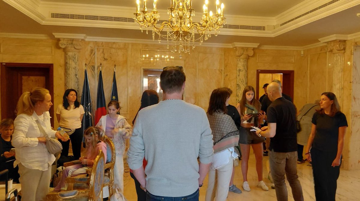 CzechEmbassyDoha tweet media