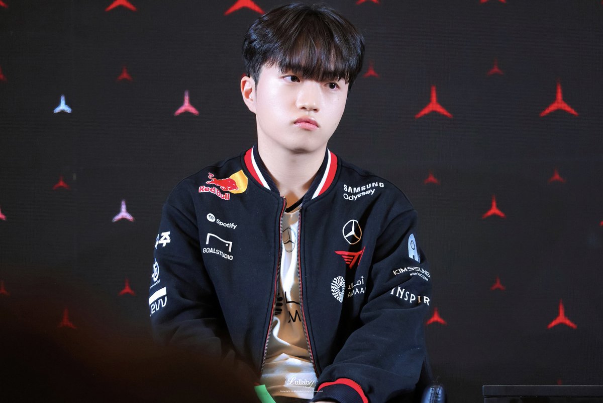 ๐๐ฎ๐ฅ๐ฅ๐๐๐ฒ tweet media