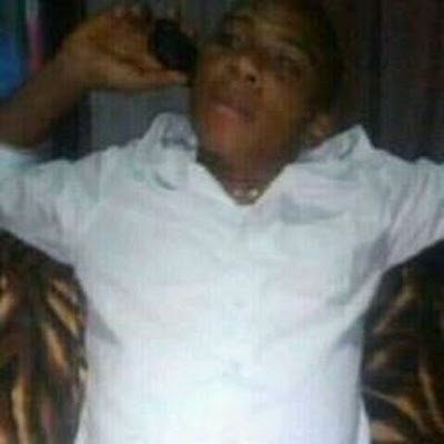 Am I the only guy who don't smoke, don't like football, don't take alcohol frequently and don't womanize but I enjoy staying alone and I love flexing when their is capital 💰💵💴