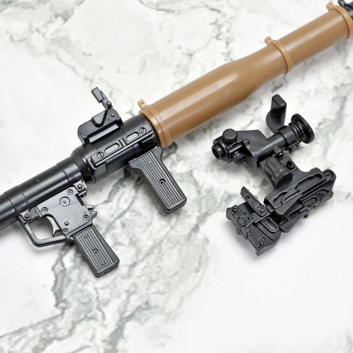 hobbysearch_mm's tweet photo. 【プラモデル予約】TOMYTEC(トミーテック) リトルアーモリー
1/12 Little Armory [LA118]RPG7V2タイプ
予約受付中です！→ https://t.co/BReOW9jkaK
旧ソ連で開発された携行式対戦車榴弾発射器を1/12でモデル化。
発展型にあたる現行モデルのひとつV2を再現。
#RPG7 #RPG7V2 https://t.co/6wE8c2ak1m