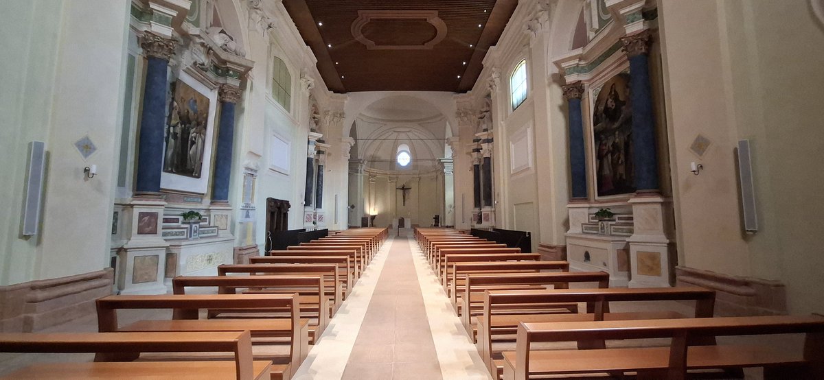 FilippoSbrana's tweet photo. Sono tornato a #Norcia per i corsi del dottorato @UniStraPg.
Grande gioia vedere la Basilica di San Benedetto restaurata, addirittura con nuove opere scoperte dopo il #terremoto.
Foto qui 👇
Speriamo che la #ricostruzione di questo gioiello dell'Umbria proceda molto speditamente! https://t.co/MPnwnElVme