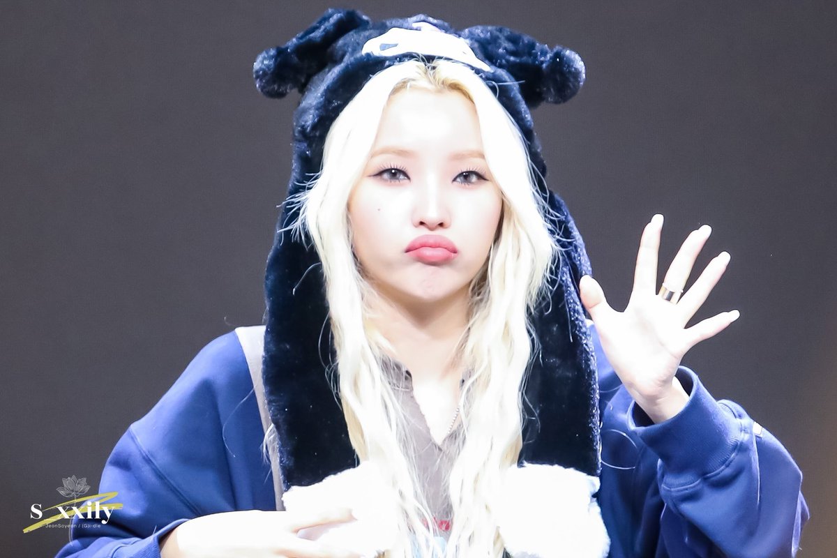 arisuvault's tweet photo. 𝙼i cara grita un " qué, wey " pero es que me miraron feo por venir bien 𝑑arks al #𝓗anonৎ୭𝟔날 ¡! yo solo quería que ella me notara y se que dentro de tantos 𝕔olores pasteles yo seré el centro de atención.

𝚚ue͞en  𖹭𝑓  ℎǝɑr𝕥s 🩰︎'✺ ! https://t.co/rTgzmBEB6N