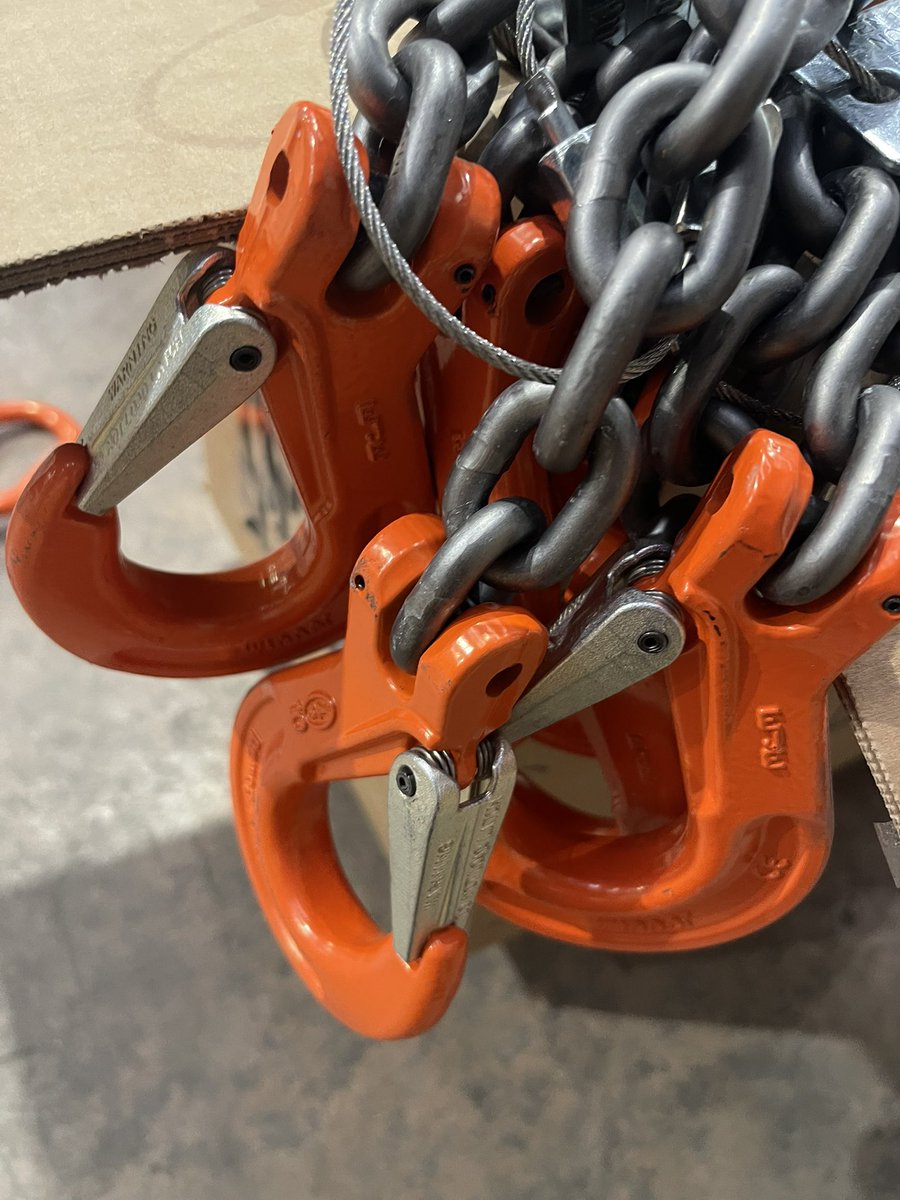 RSSMinworth's tweet image. Nice job this morning assembling #lashing assemblies for a local customers #transport fleet.  All certified to the correct standard using quality manufactures components #blackcountry #fors #safe #secure ⛓️