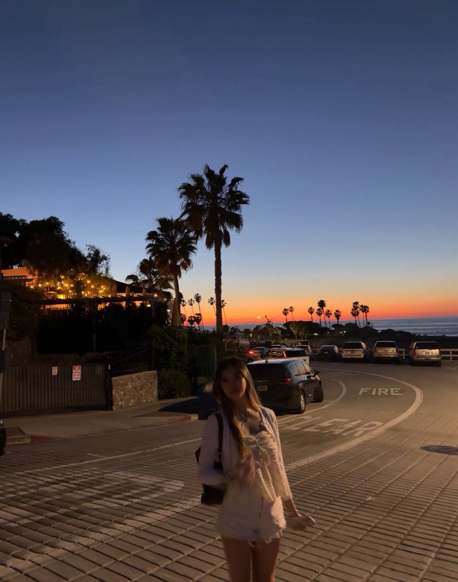 Angie🌸 tweet media