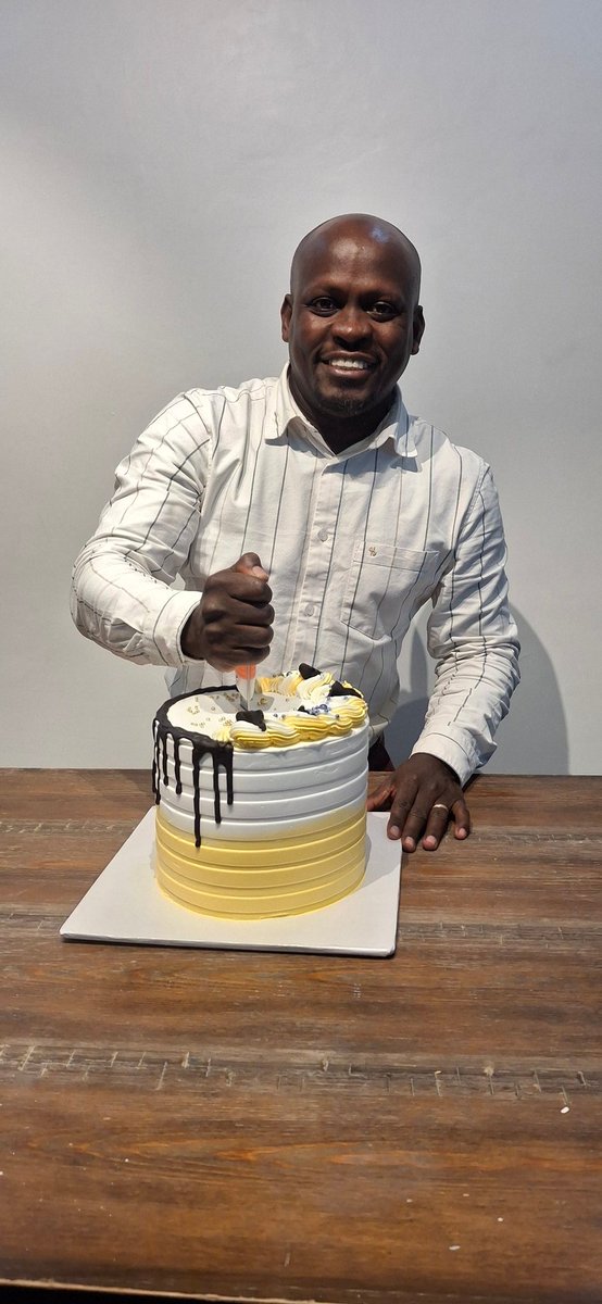 Tim_skymedia's tweet photo. Happy Birthday to our Executive Director, @TKB101

Your leadership, dedication, and guidance keep the office running smoothly. We appreciate the clarity and direction you bring to the team. Wishing you a wonderful year ahead filled with continued success and great moments. https://t.co/rDa1oVyDJX