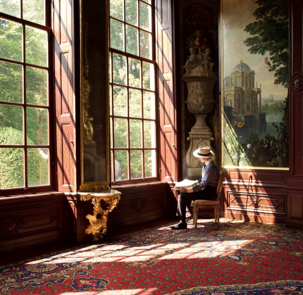 “I opened myself to the gentle indifference of the world.”
― A l b e r t  C a m u s

© Marie-Jeanne van Hövell tot Westerflier