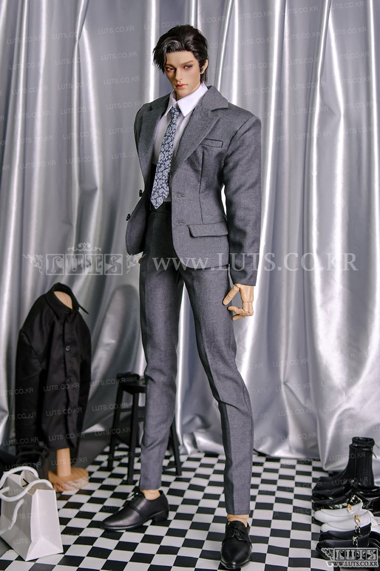 Lutsdoll * Another Place tweet media