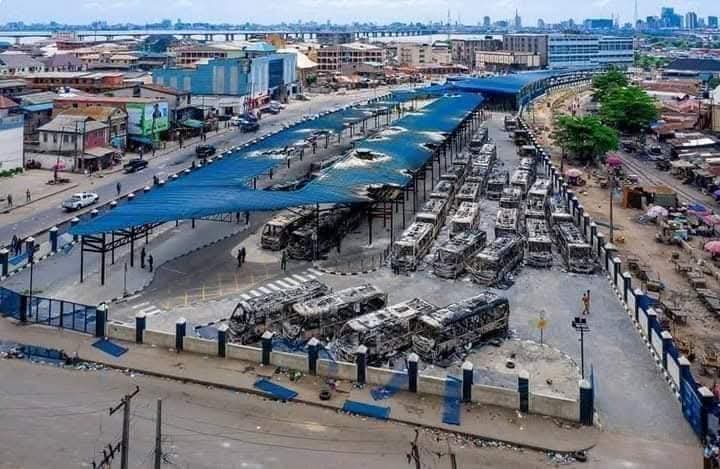 alabiopeyemiola's tweet image. During the #EndSARS protests in Lagos in October 2020, 80 Bus Rapid Transit (BRT) buses were burnt. 

Today, the very people who cheered that destruction those who constantly claim their states are better than Lagos are,