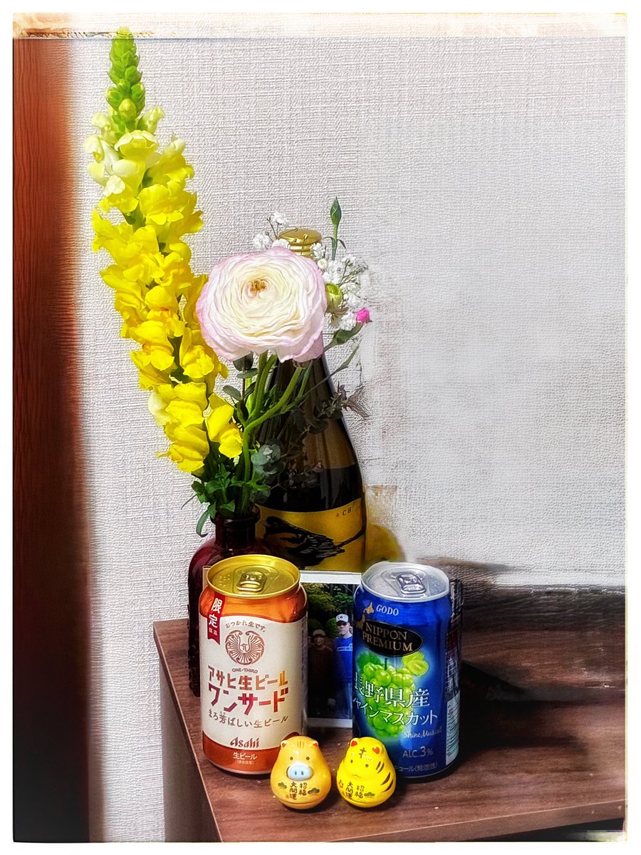 BChi30's tweet photo. Loved one(s) https://t.co/YiF6r39hsR