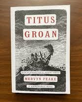 За книгава имам слушано дека појака од Толкин била, немало нешто подобро напишано...
Земав да ја читам - непрекидна низа на сцени, описи, дијалози, без дејство, без приказна... Како да гледаш целодневно возење со норвешки воз.
Тренинг на трпеливост и волја да се издржи до крај...