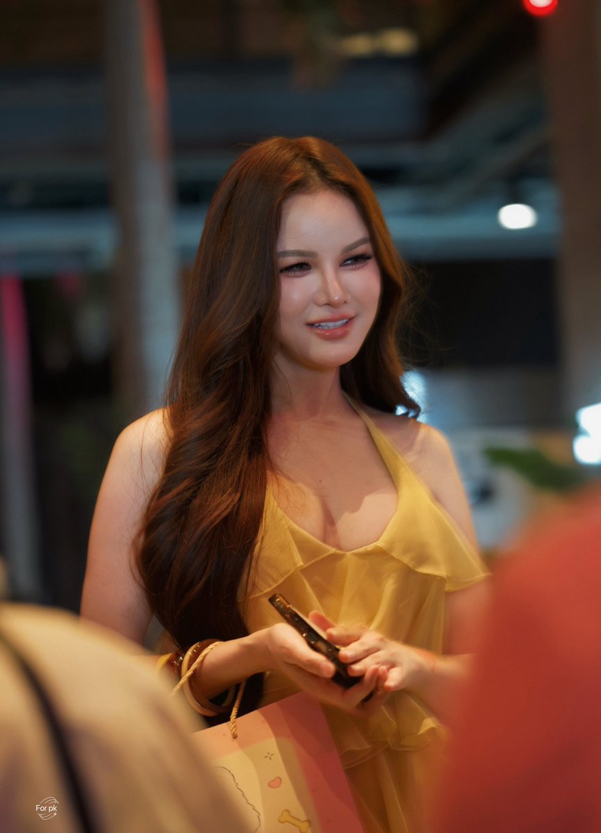 Falling for you wasn’t falling at all. It was walking into a house and suddenly knowing I’m home. 🤎💫