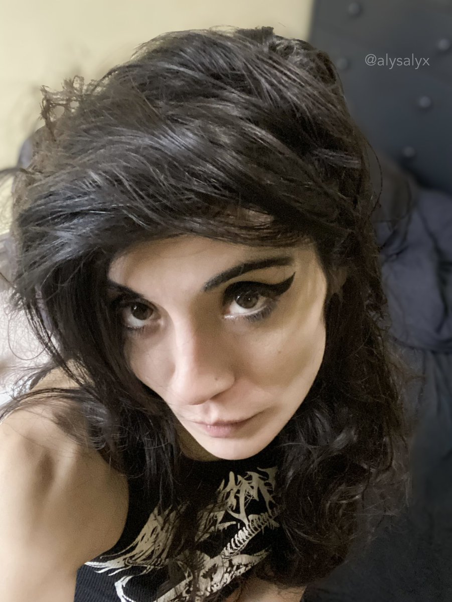 alys alyx 💕🖤 tweet media