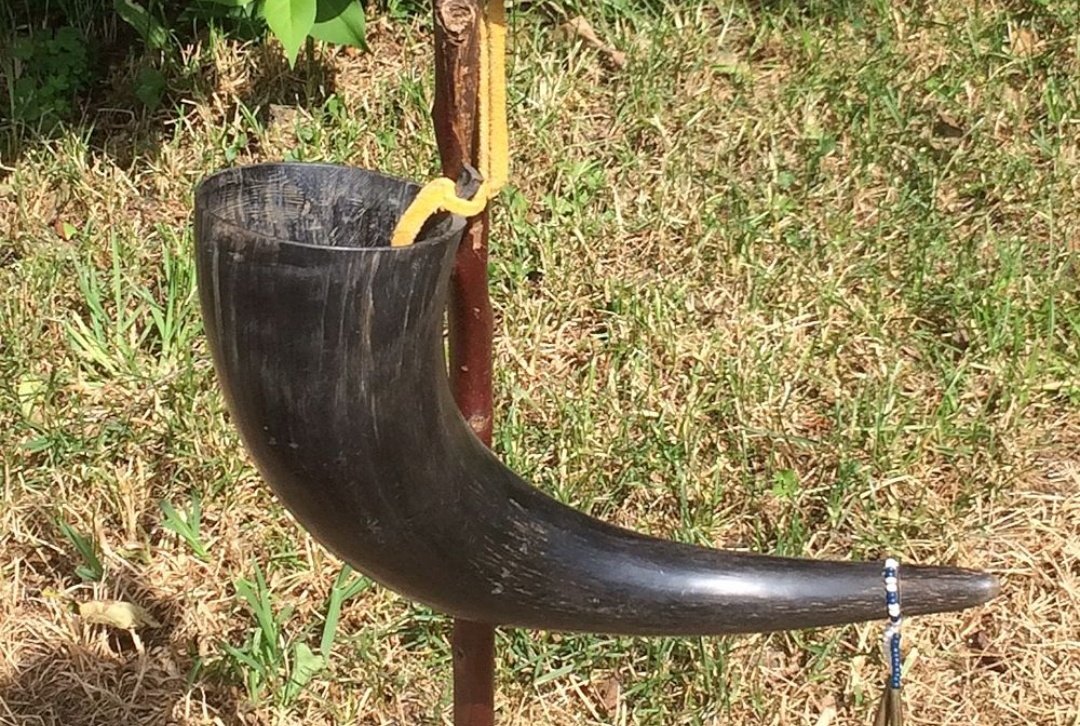 WARÚHIÚ tweet media