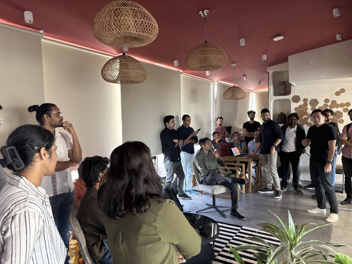 Activate tweet media