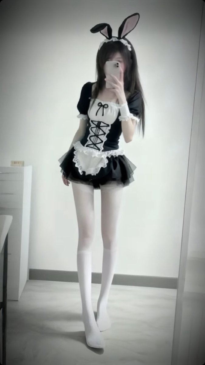 Nguynhonga89269's tweet photo. up thêm hầu gái cho mấy anh có tư liệu🤭 https://t.co/K7mwocAdi6