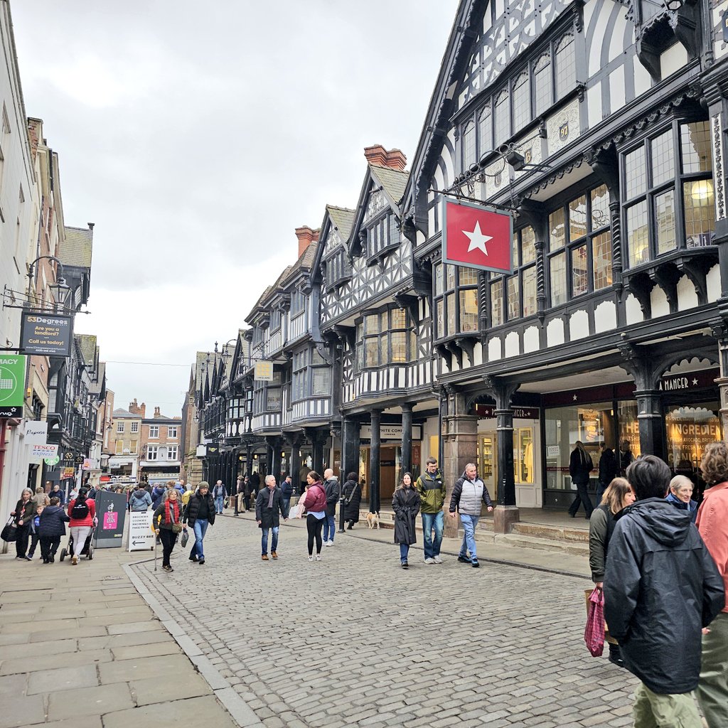 EerieShadow tweet media