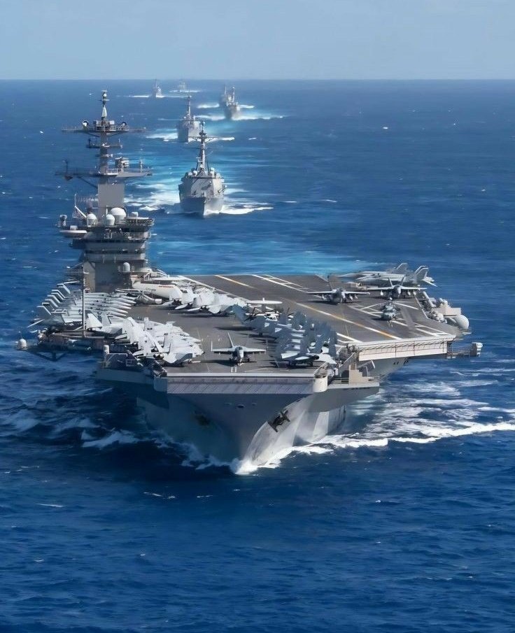 KraantiKumar's tweet image. BREAKING 🚨 ईरान ने दावा की है उसने अमेरिका के सबसे बड़े एयरक्राफ्ट कैरियर USS अब्राहम लिंकन पर

मिसाइल और ड्रोन से हमला किया है. यह एयरक्राफ्ट कैरियर फारस की खाड़ी में तैनात था.

हमले में एयरक्राफ्ट कैरियर को भारी नुकसान हुआ है, अब ये एयरक्राफ्ट पूछे हट रहा है और अमेरिका लौट रहा