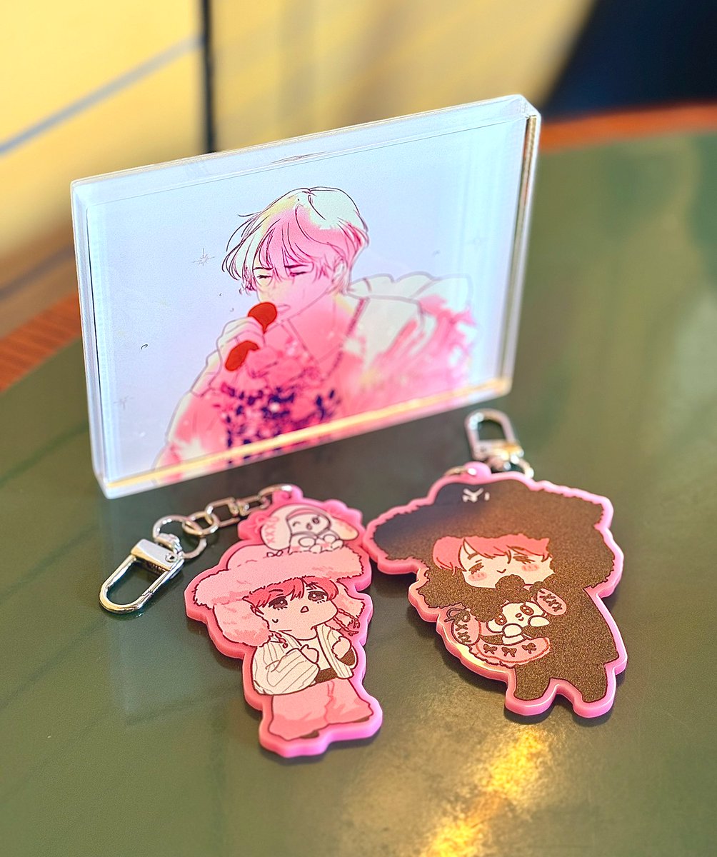 [스냅스 협업 RT이벤트]

좋은 기회로 스냅스(<a href="/snaps_tweet/">snaps</a> )에서 지원을 받아 굿즈 3종을 제작하게 되었습니다!
<아크릴키링2종, 아크릴코롯토 >

🍒참여방법: 본 게시물 RT
🍒당첨자 발표: 3/20(3명)
🍒당첨 혜택: 아크릴키링(블랙.ver)+아크릴코롯토 세트

아크릴 키링 도안(핑크.ver)은 타래 해당