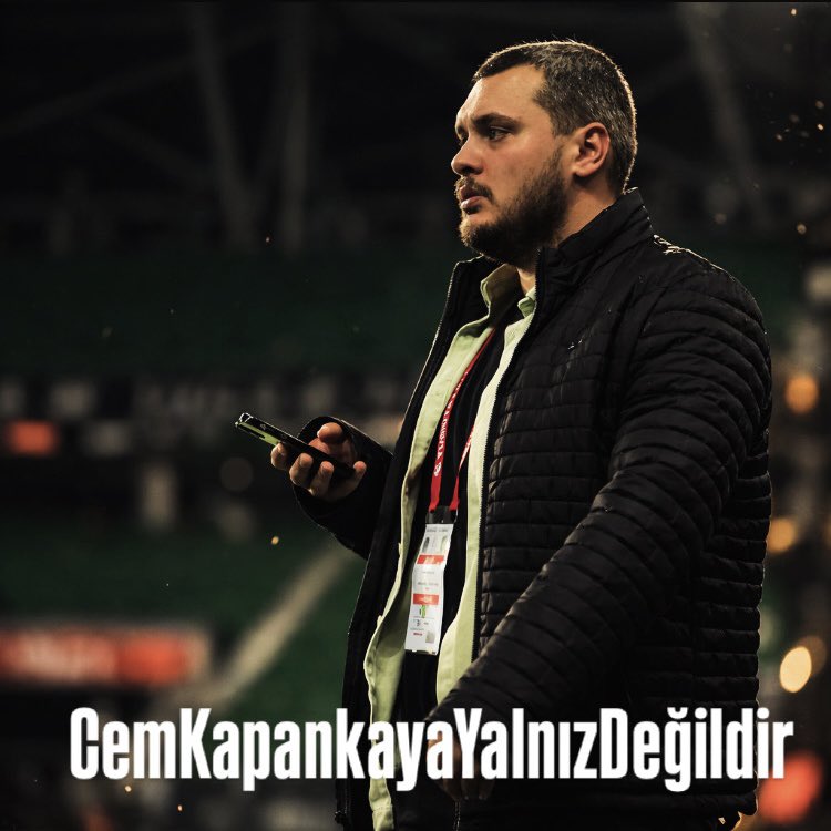 “Dik duran Sakaryalı, kardeşini asla yalnız bırakmaz.”

<a href="/CemKapankaya/">Cem Kapankaya</a>