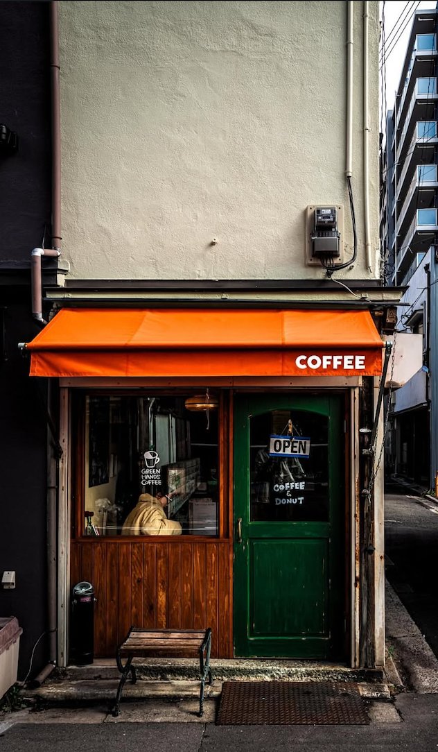 LibrariumViews's tweet photo. Drop in for some espresso and #WeekendFoodForThought...
https://t.co/7h2e5dgcZD
On today's menu: Can You Buy Economic #Growth?, Headline Economics & Recursive Logic, The Decade of the #Battery, A Guide to the #Exponentials, Mastering you #Attention, & much more! (Photo: Moto Aki) https://t.co/GX0X8uq5Bk