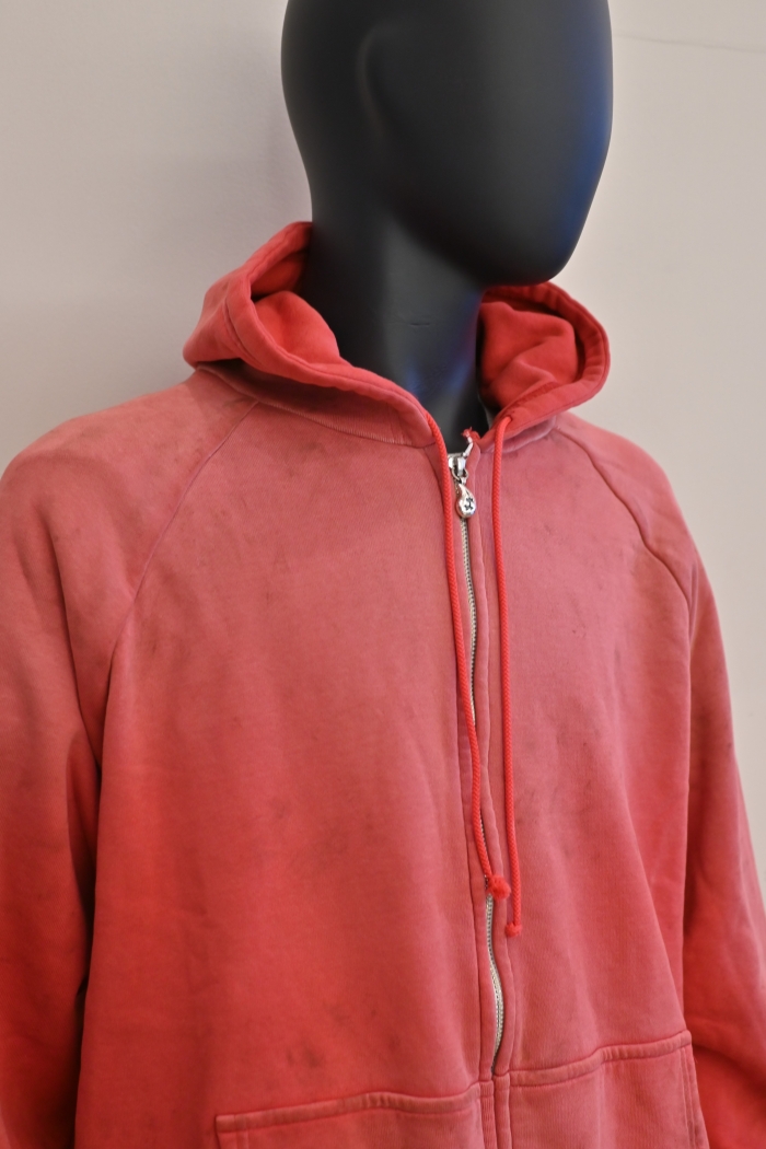 zefirosapporo's tweet image. THE WORLD IS YOURS　
DOUBLE FACE PAISLEY ZIP HOODIE / Red　  zefirosapporo.blog133.fc2.com/blog-entry-496… 
#hoodie
#fullzip
#theworldisyours
#zefirosapporo
#zefiro
#sapporo
#hokkaido
#メンズウェア
#ワールドイズユアーズ
#フーディ
#フルジップ
#コットン
#ゼフィーロ札幌
#ゼフィーロ
#札幌
#北海道