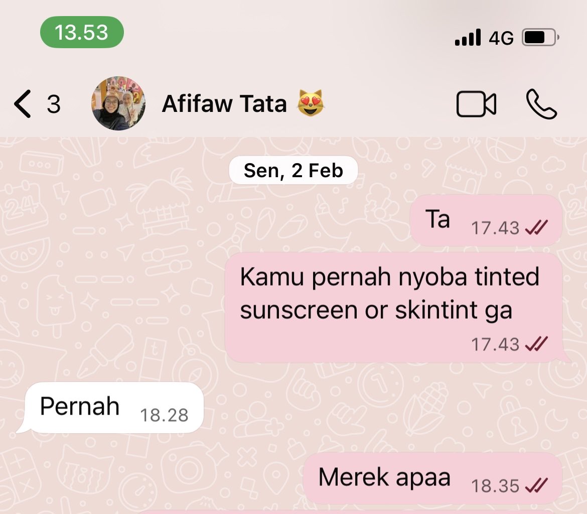 Zkhrfnao's tweet photo. Tolong baru di bales sebulan kemudian susah org sibuk😭😡 https://t.co/JGmHF9TlGL