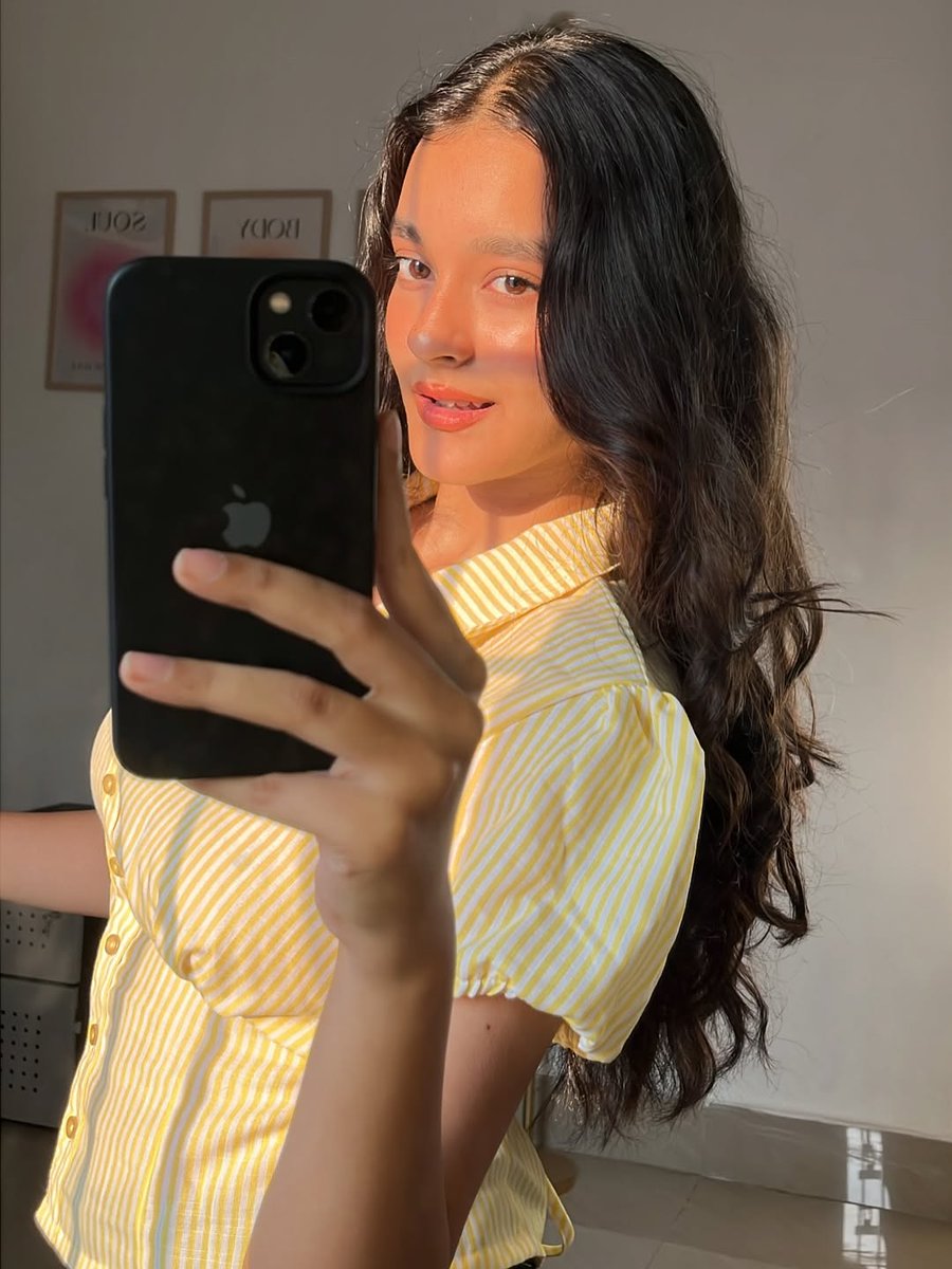 Subhshree lyf tweet media