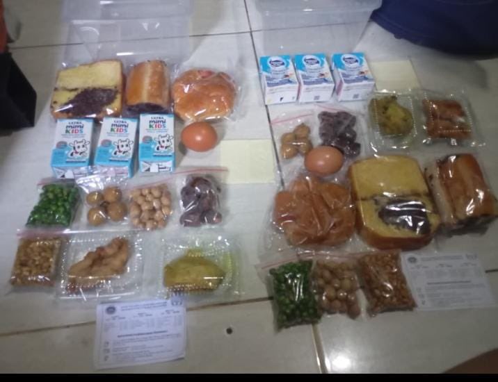 hasyimmah's tweet photo. Ada yang kirim foto rapelan MBG seperti ini ke saya.

Seperti kita lagi beli jajan di CFD-an hari Minggu pagi. Rasanya nggak butuh ahli gizi untuk makanan seperti ini. https://t.co/2IEh1fpdZU