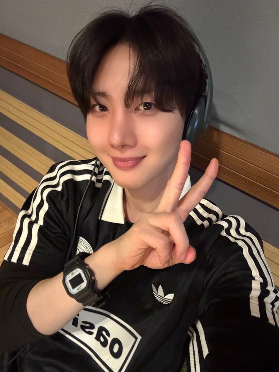 후이 (HUI) tweet media