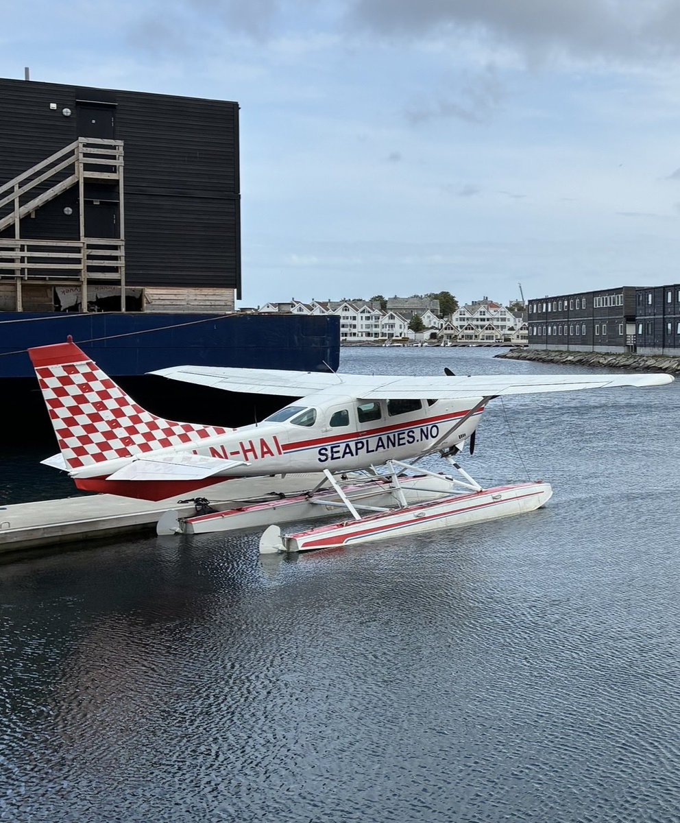 Lawrence Hourahane tweet media