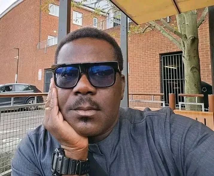 He had strong molars under NPP and used to bite on TV. Now he says he has Kaka [toothache] through the over eating of sweets from NDC and only nods. 
Wei nso ye nnipa?