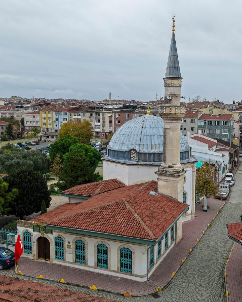 Fatih’ten Hayırlı Cumalar…

[Bâlâ Süleyman Ağa Camii]