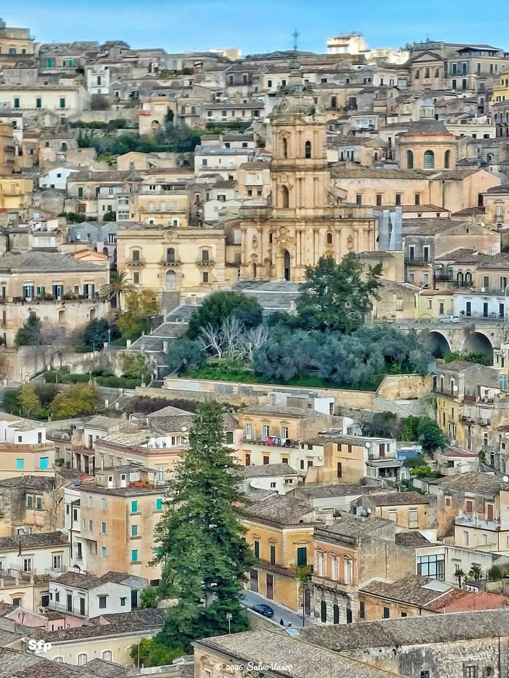 Buongiorno e buon venerdì a tutti, ma proprio tutti!!!
📷 Modica (Ragusa)