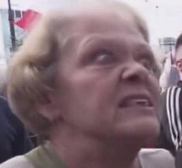 Wyborcy Donalda Tuska w reakcji na weto Prezydenta Nawrockiego.