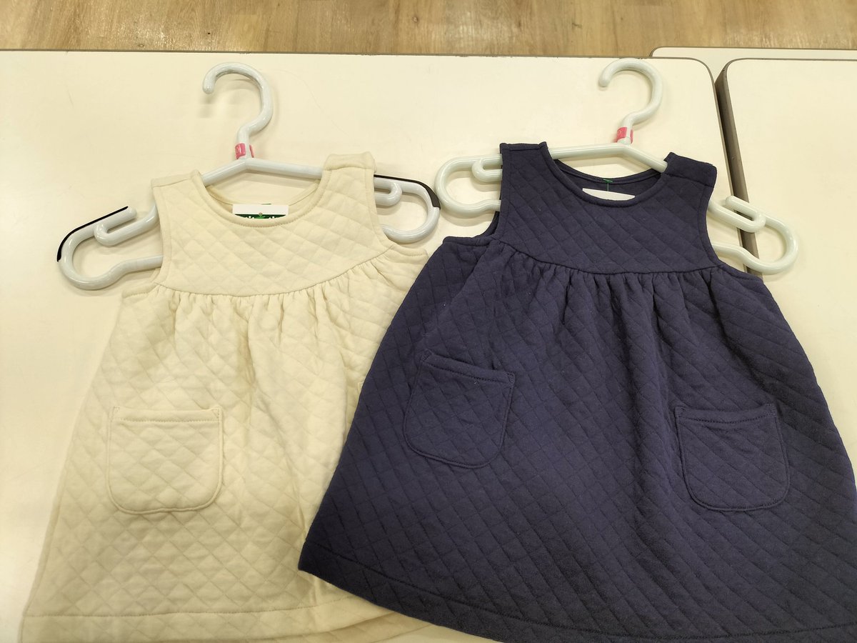 off_marinpia's tweet photo. 1歳半まで着れる可愛い双子お洋服入荷しました！是非この春に向けて可愛いお洋服でお花見などいかがでしょうか！イオンマリンピア専門館店でお待ちしております。　　　　　#双子
#子供服
#かわいい 
#春 https://t.co/xs6Axg6zb2