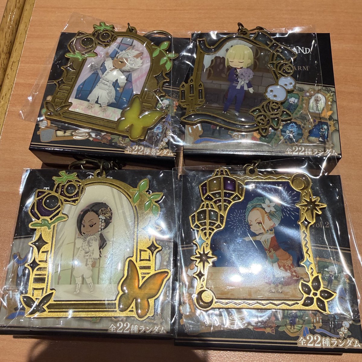 I4Xluv's tweet photo. 【交換】ツイステ メモリアル メタルチャーム ツイステ展

【譲】ケイト、ジャミル、ジャック、ルーク
【求】エース、デュース＞アズール、マレウス、シルバー

お気軽にお声掛けください https://t.co/6DwxD9tzLf