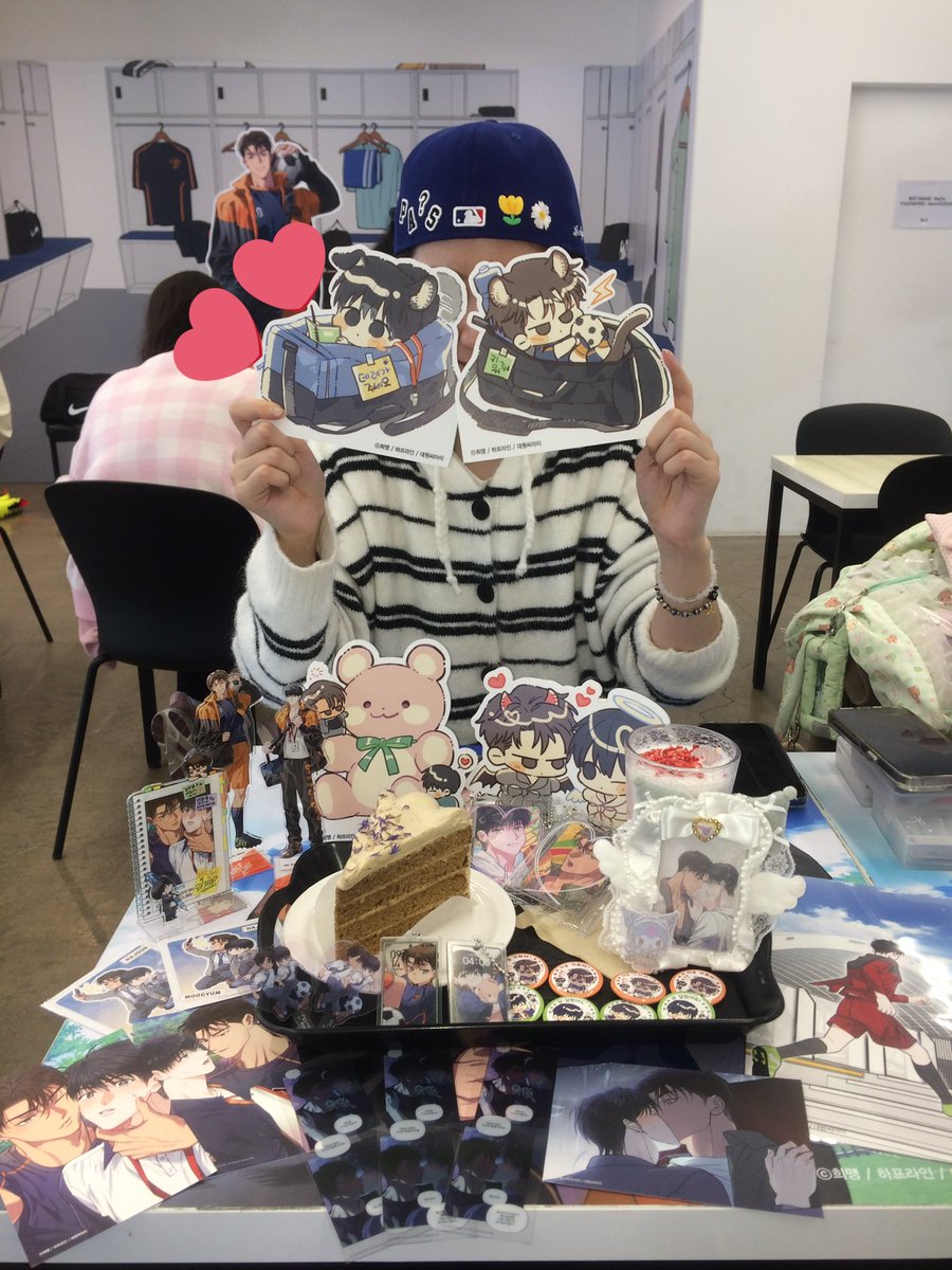 Pariss11 tweet media