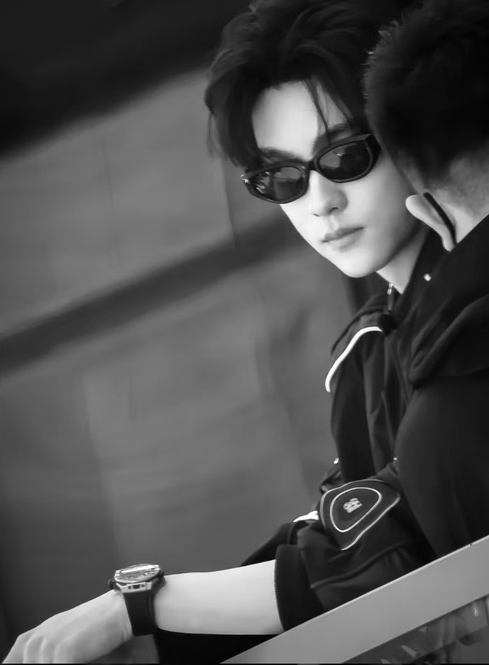 caeli ⛧ tweet media