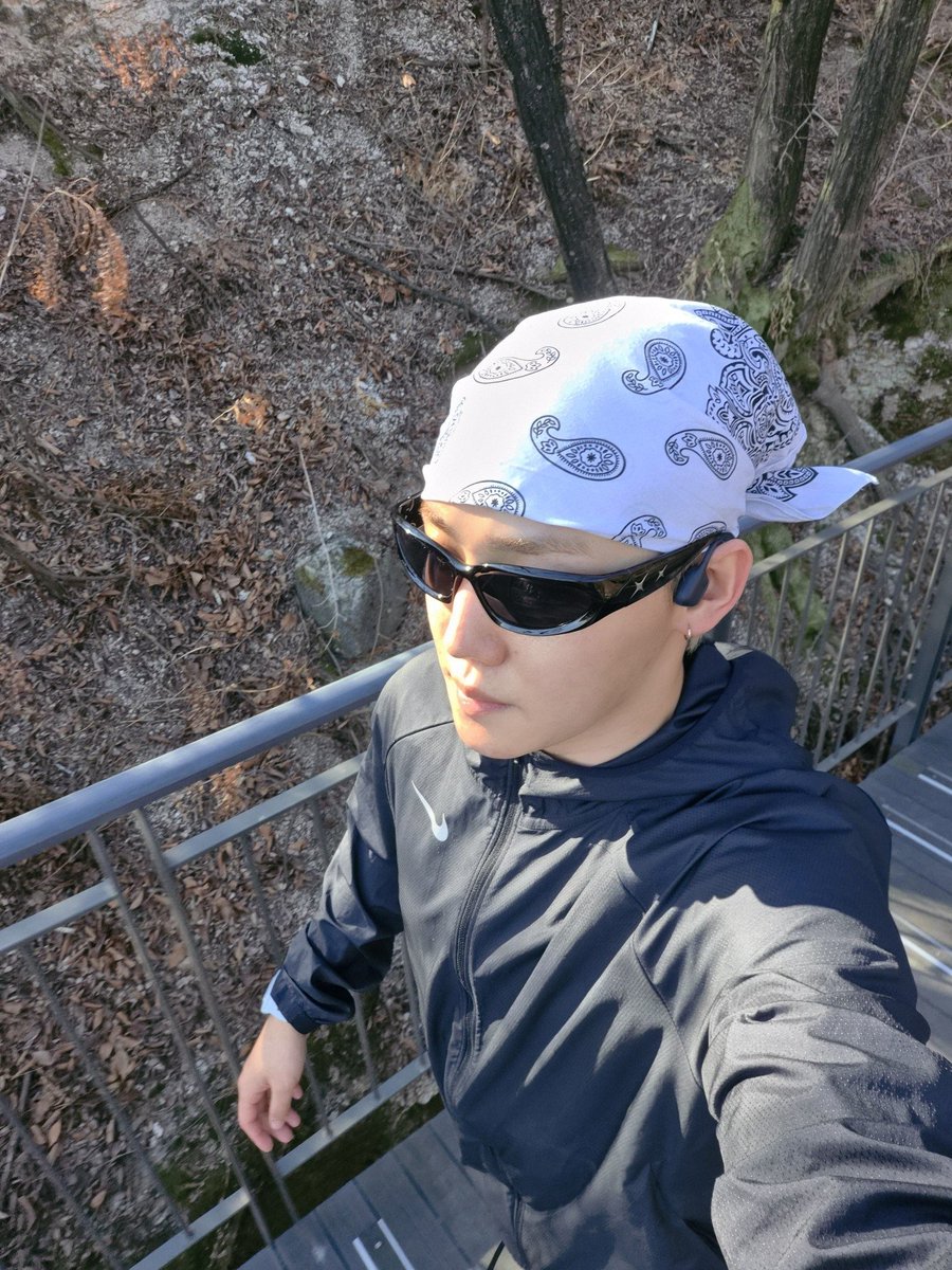 auenness tweet media