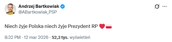 Bart_Wielinski's tweet photo. Partyjniak w strażackim mundurze cieszy się z tego, że Straż Pożarna nie dostanie miliardów złotych z #SAFE na modernizację.

Jak nazwać takie postępowanie? https://t.co/PRYwf85Ma6