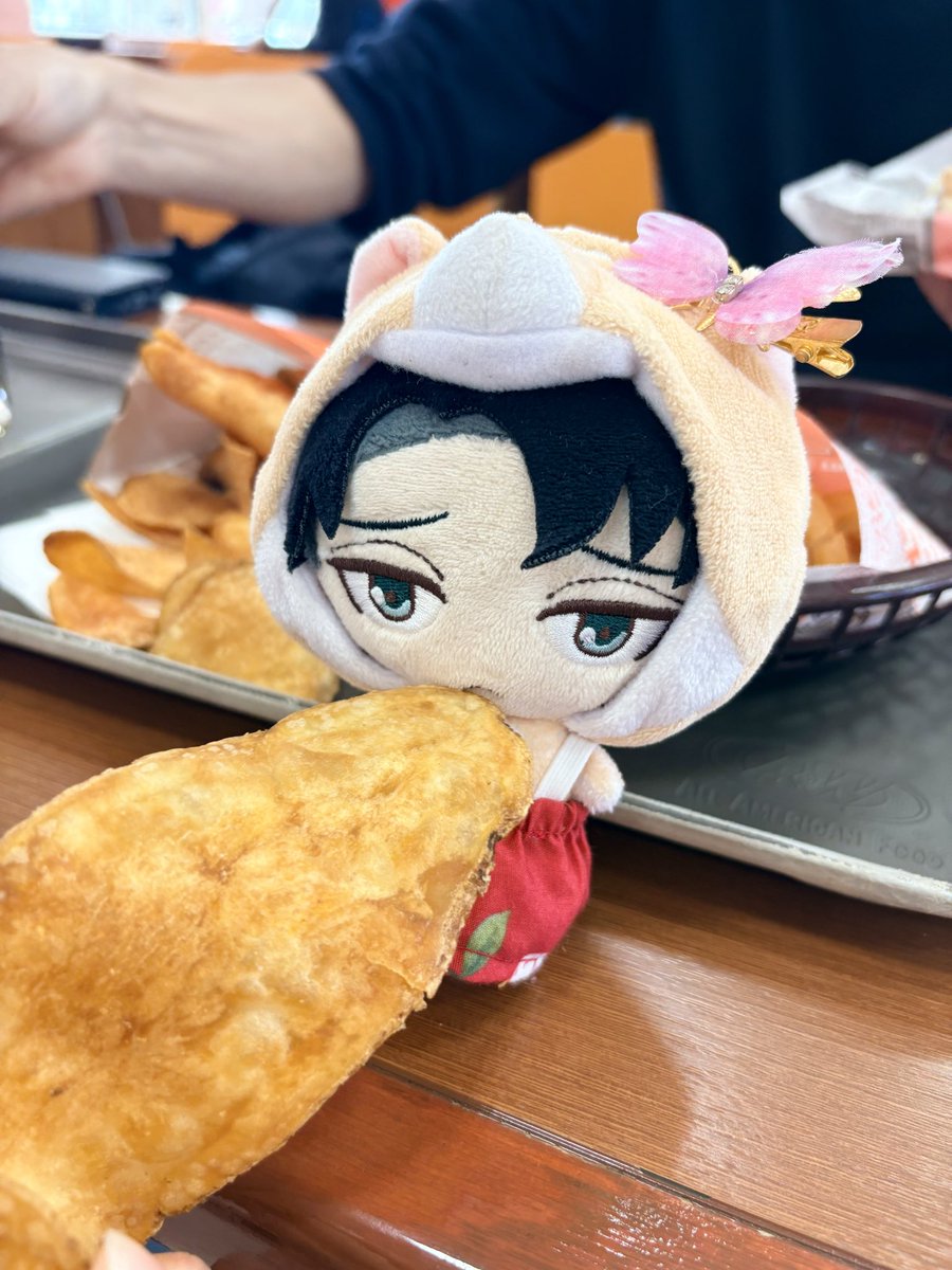 🐶ྀི「ぽて....ぽて....ぽてちょ」

ポテトとポテチでポテチョだね(*^^*)
よく言えました🫶