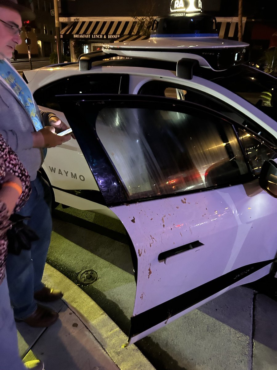 Michael Sänger (💉 3/2) tweet media