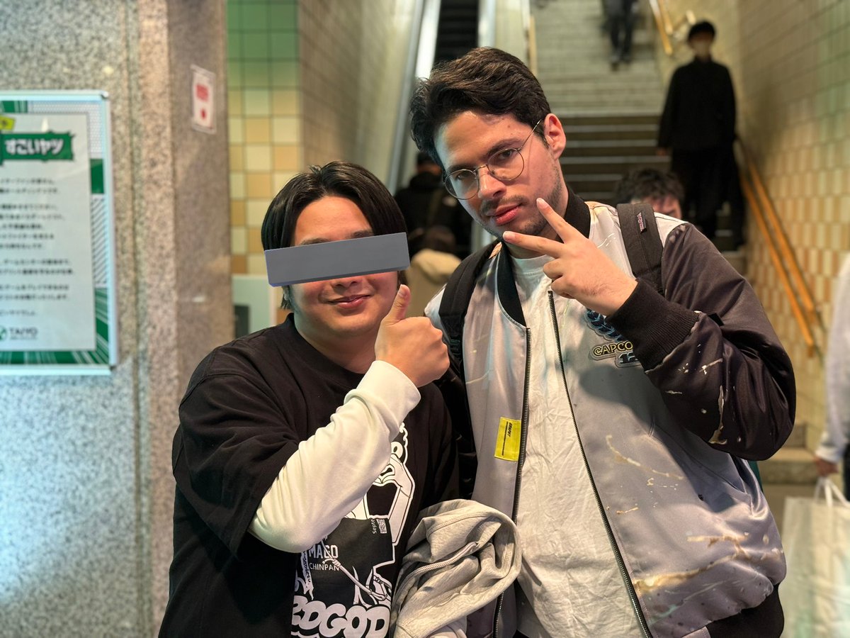 Yonangel選手、写真を撮ってくれてありがとう！！すごく嬉しかったです！
是非またここで！
Thank you for taking with me.
It was a shame today,but you're a great player.
I hope we can meet here again next year!