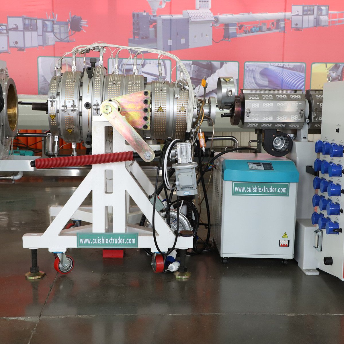 CuishiPlastic's tweet image. Plastic extrusion pipe molds designed for precise pipe shaping and stable production. Custom sizes support various pipe applications. ⚙️
cnplasticmachinery.com  📩 Contact: sales@qdcuishi.com #extrusionmold #plasticmold #pipeextrusion #plasticpipe