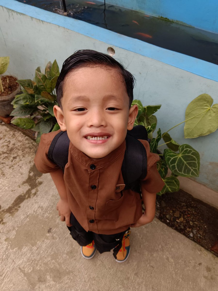 billmudr's tweet photo. gaya banget ini cimitnya onty😚🤏🏻 https://t.co/nKkW99mZYS