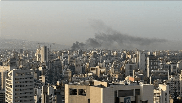 armenews_NAM's tweet photo. Une frappe israélienne touche le quartier arménien de Bourj Hammoud à Beyrouth https://t.co/wP7ZMZTpSv https://t.co/prZ5GRNRrv