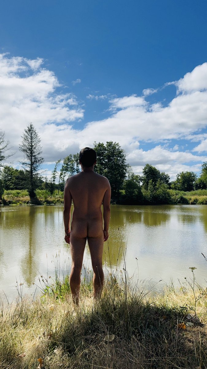 1Qdessai's tweet photo. « Respirer la nature, c’est comprendre que la vie avance comme le vent : libre et imprévisible. »
-
-
#liberté #free #nature #men #auvergne https://t.co/82168L0TpO