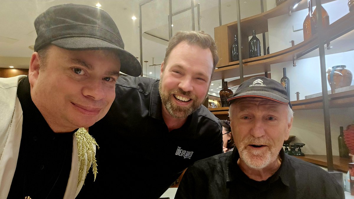 Zev Howley tweet media